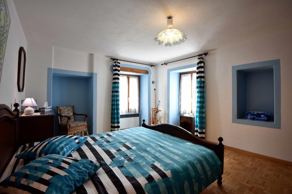 Bed and Breakfast Da Erminia Verdabbio Habitación foto